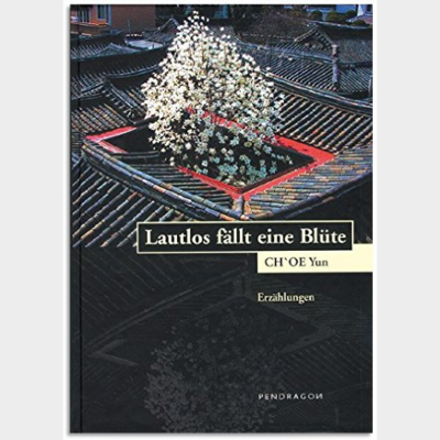 Lautlos fällt eine Blüte